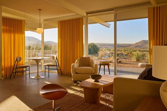 The Bungalows by Homestead Modern, Deluxe Suite - Image 1